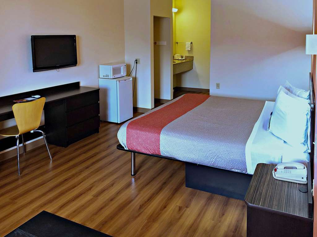 6-rhome, Tx Hotel Rhome