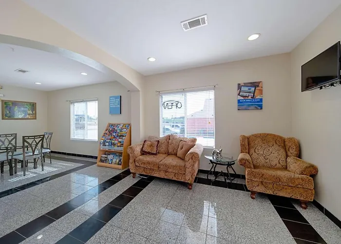 Motel 6-Rhome, Tx