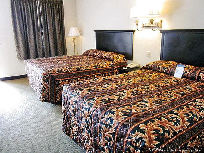 6-rhome, Tx Hotel 2*