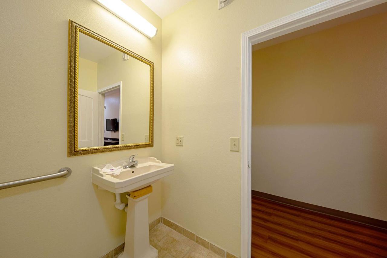 6-rhome, Tx 2*